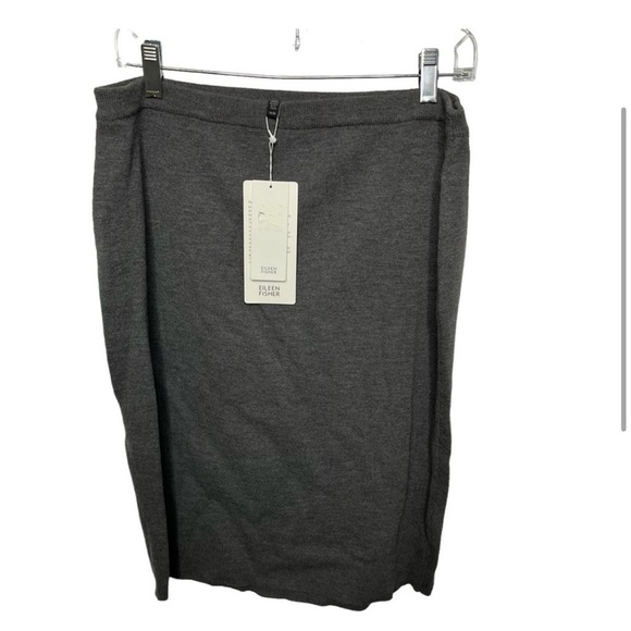 NWT Eileen Fisher Size Medium The Icons Skirt Gray Washable Wool Crepe F16CW - Picture 3 of 5
